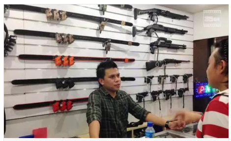 菲律宾警方宣布暂停三地区枪支携带许可