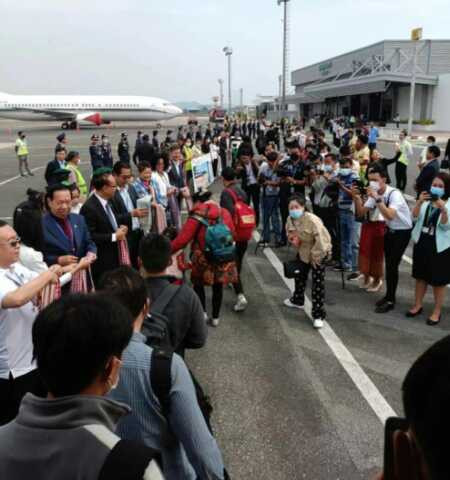 西港举行首航接机仪式，热情欢迎中国游客
