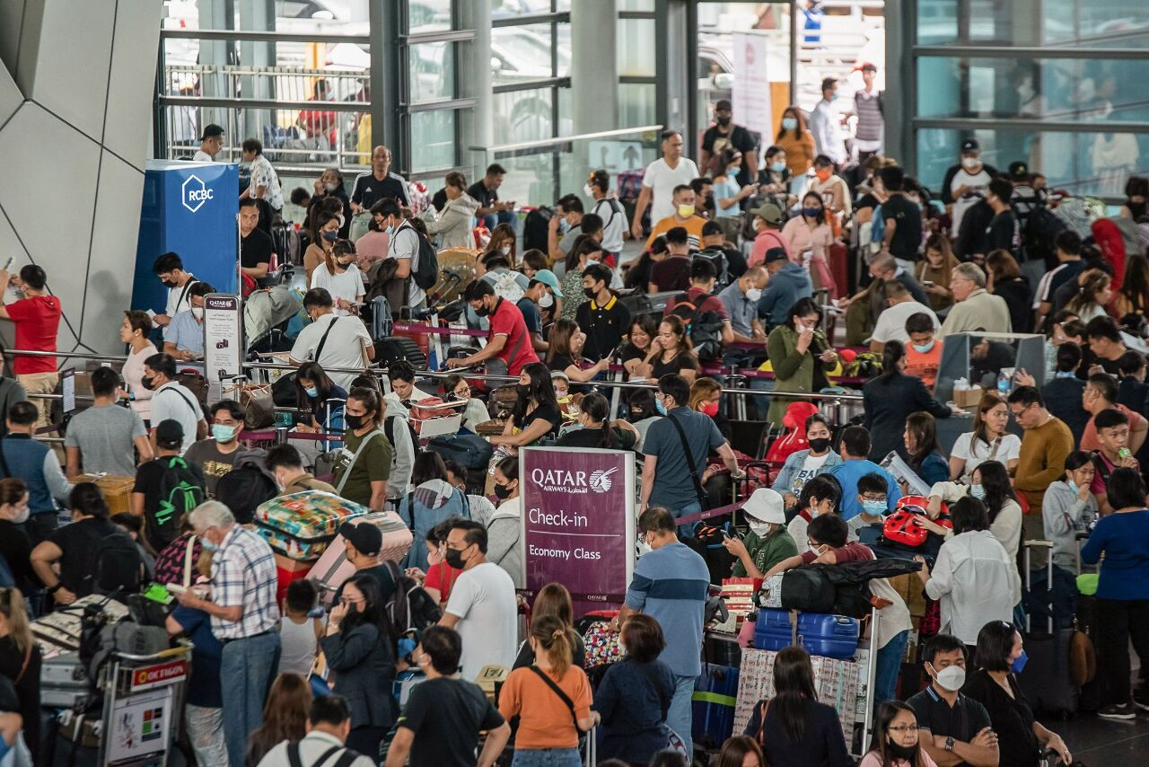 马尼拉机场出现技术故障，6.5万多名乘客滞留机场！乘客该怎么办？