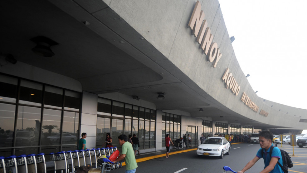 出入菲律宾机场应注意，马尼拉机场安检人员再次盗窃外国旅客钱财